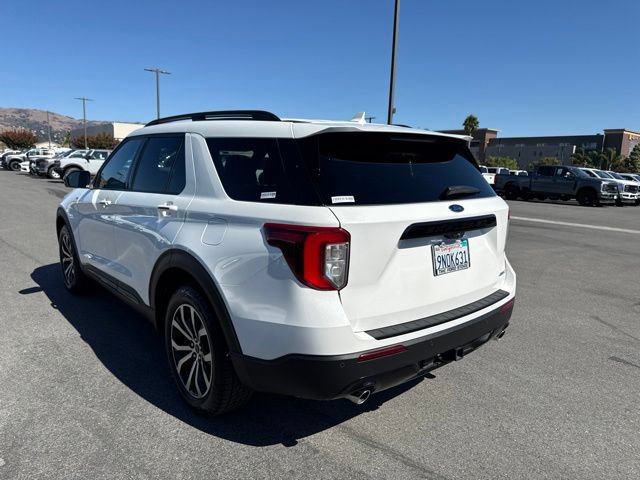 Certified 2024 Ford Explorer ST-Line w/ Class IV Trailer Tow Package AWD/4WD image 8