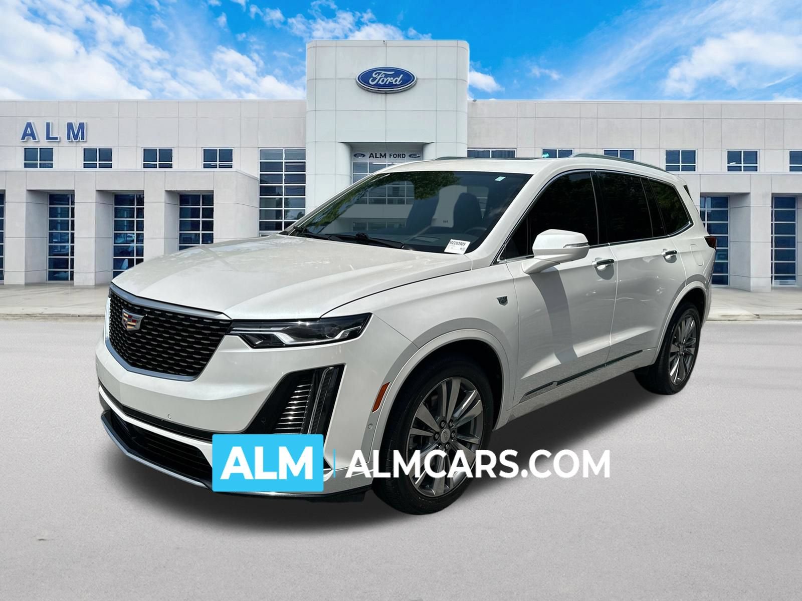 Used 2021 Cadillac XT6 Premium Luxury AWD/4WD image 1