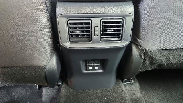 Used 2025 Toyota RAV4 XLE FWD image 26