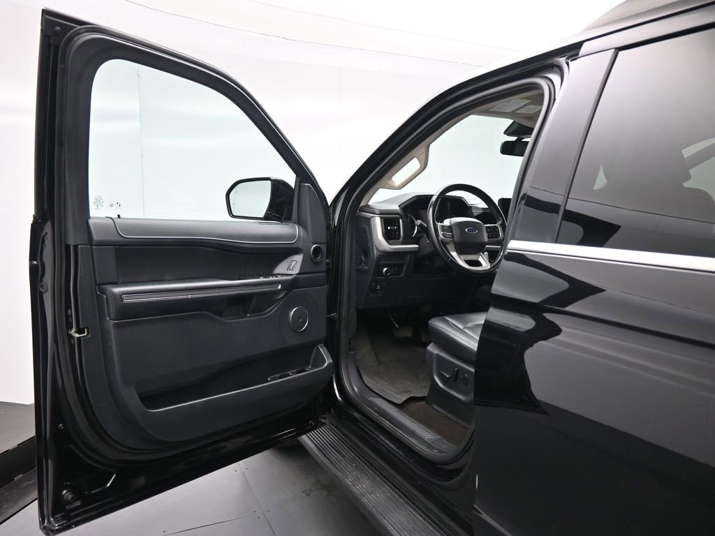 Certified 2022 Ford Expedition Max XLT image 34