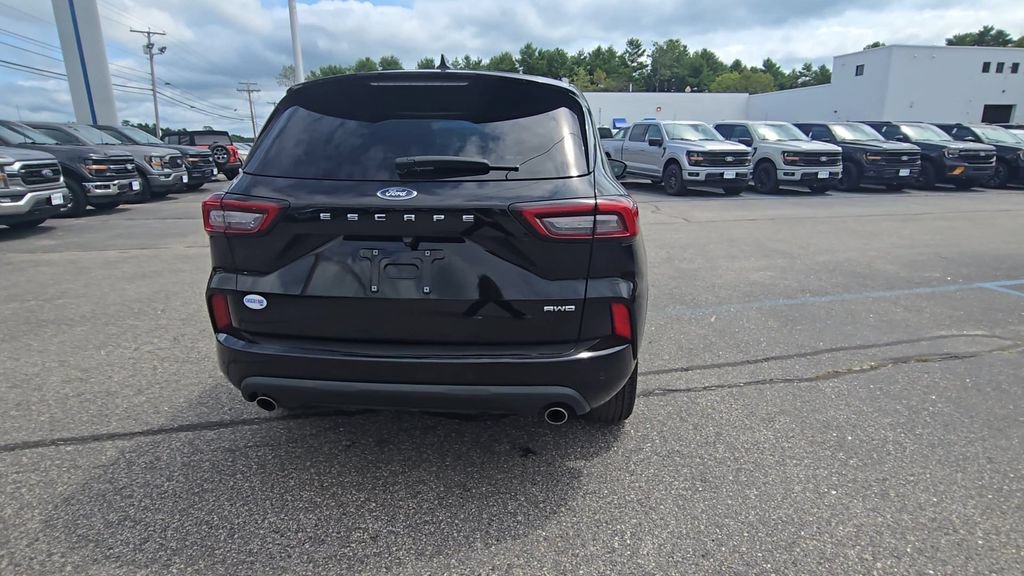 Certified 2023 Ford Escape ST-Line w/ Tech Pack #1 AWD/4WD image 19