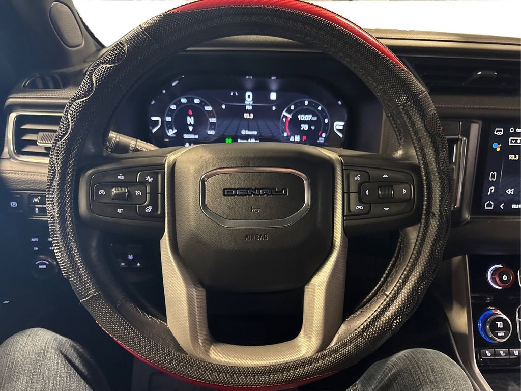 Used 2022 GMC Yukon Denali w/ Denali Premium Package AWD/4WD image 28