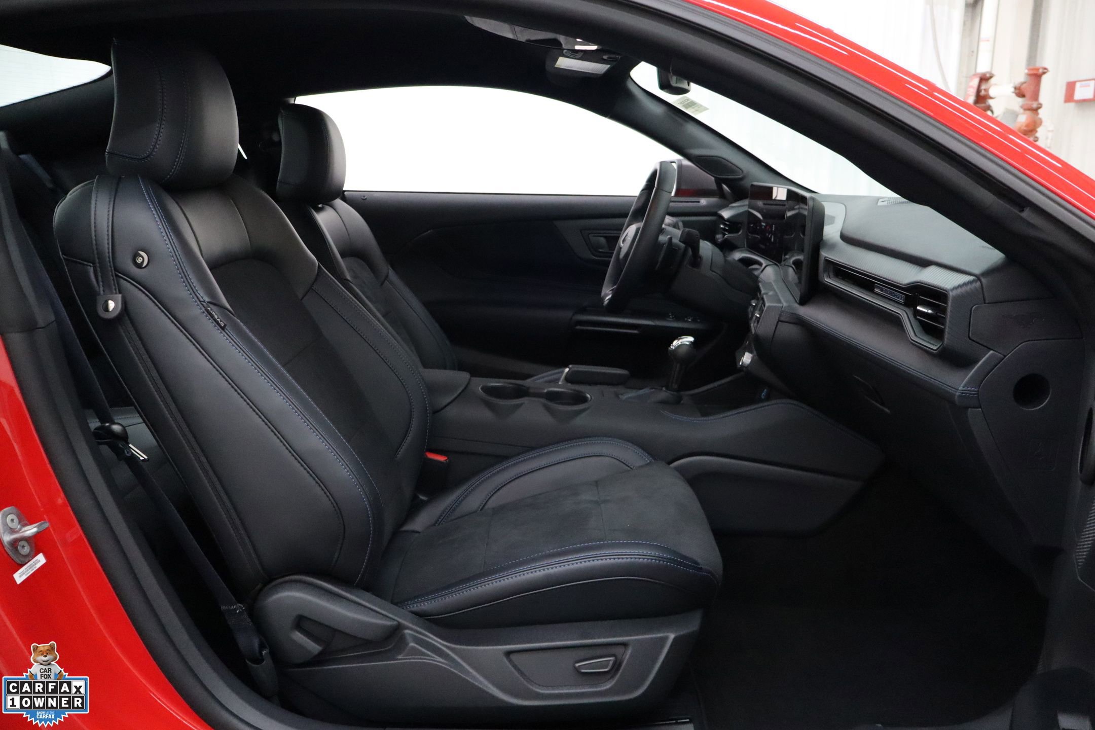 Certified 2025 Ford Mustang Dark Horse image 26