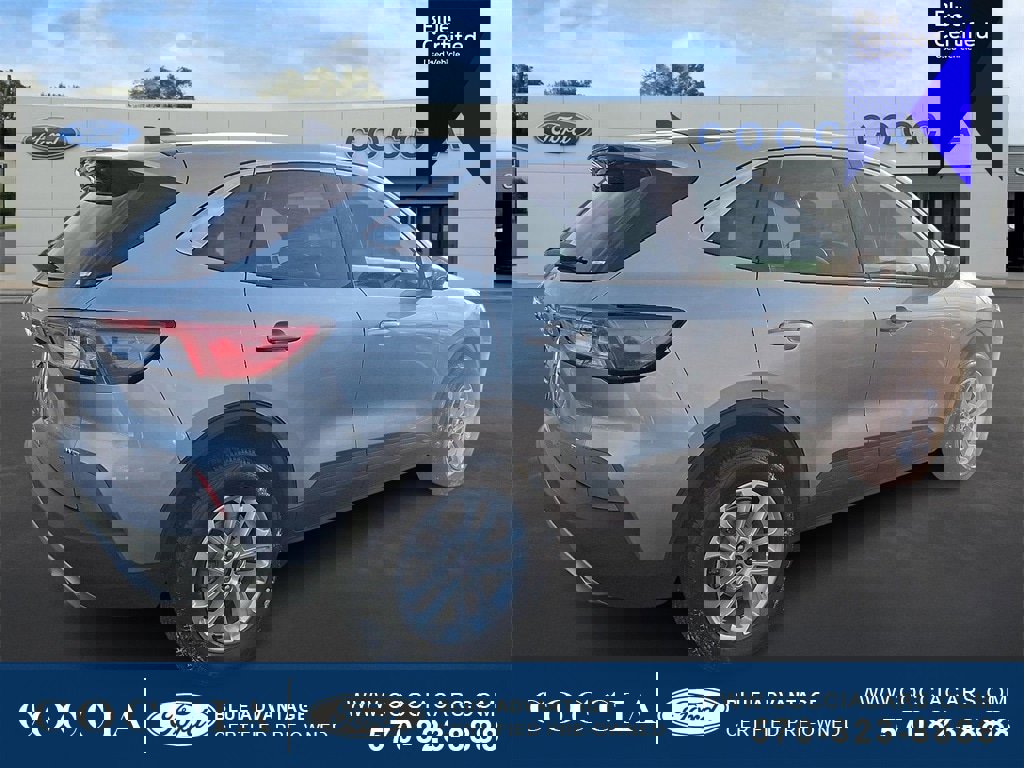 Certified 2022 Ford Escape SE w/ Cold Weather Package image 5