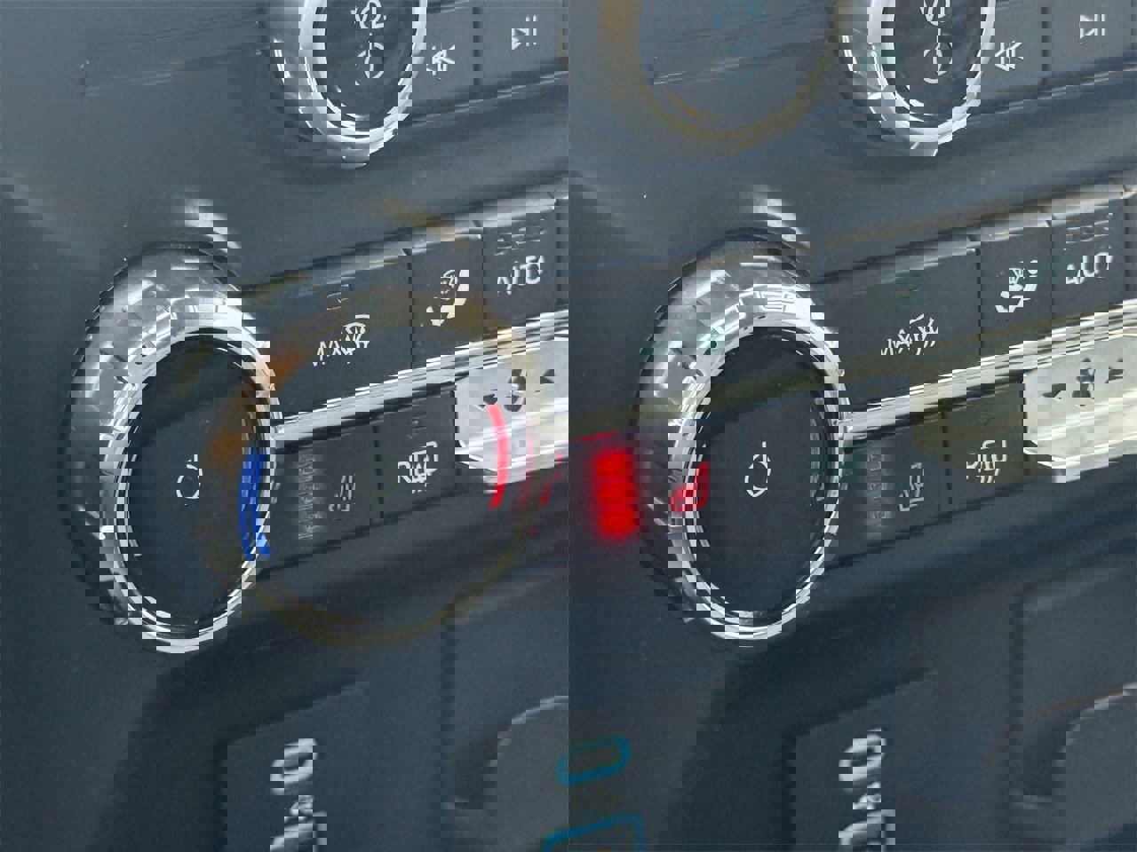 Certified 2022 Ford F150 XLT w/ Equipment Group 302A High image 20