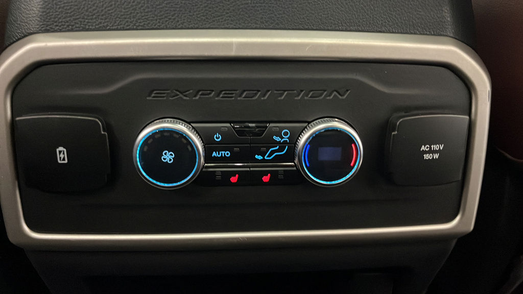 Certified 2023 Ford Expedition Limited AWD/4WD image 40