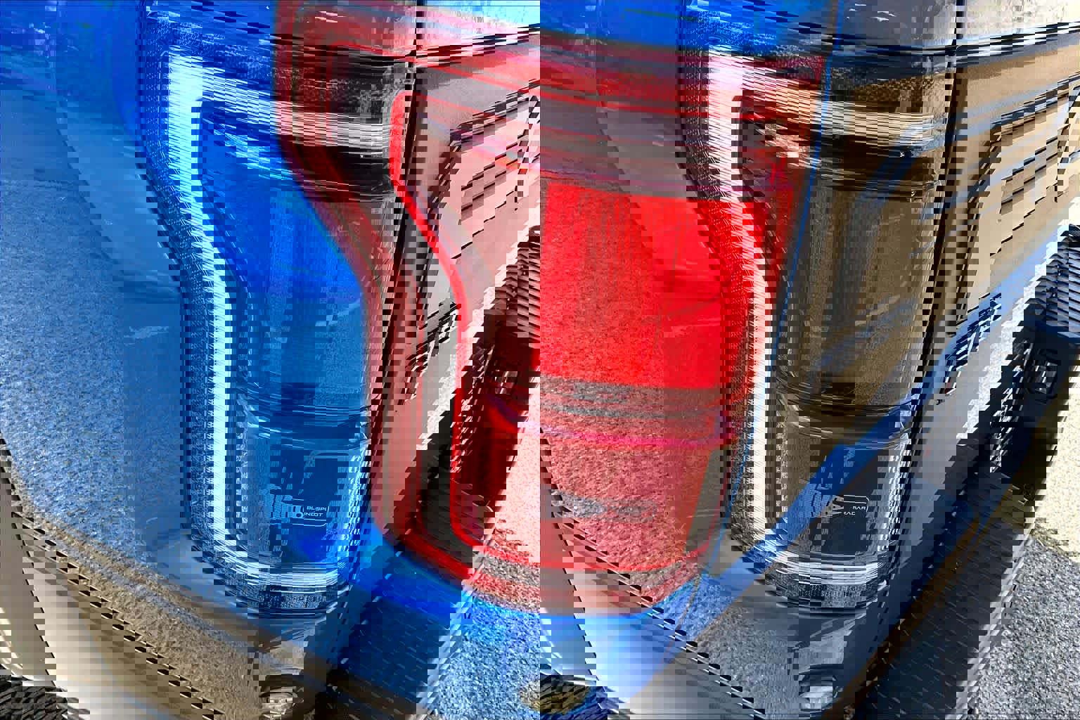 Certified 2019 Ford F150 Raptor w/ Equipment Group 802A Luxury image 28