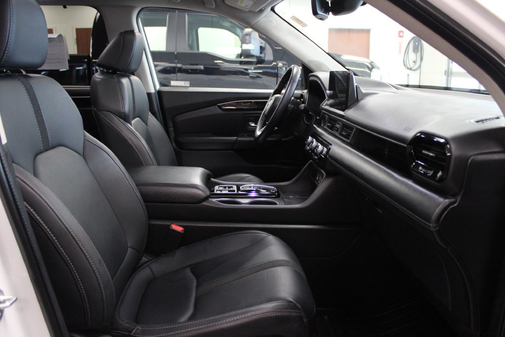 Used 2024 Honda Pilot Touring image 55
