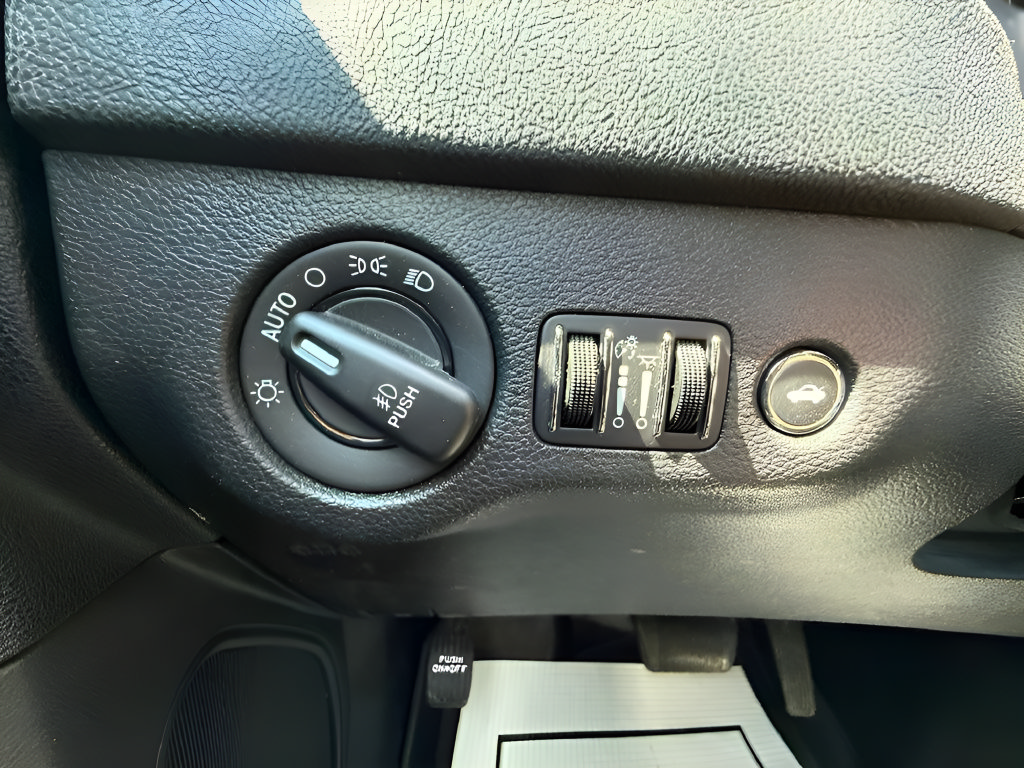 Used 2022 Dodge Charger SXT w/ Cold Weather Package AWD/4WD image 20