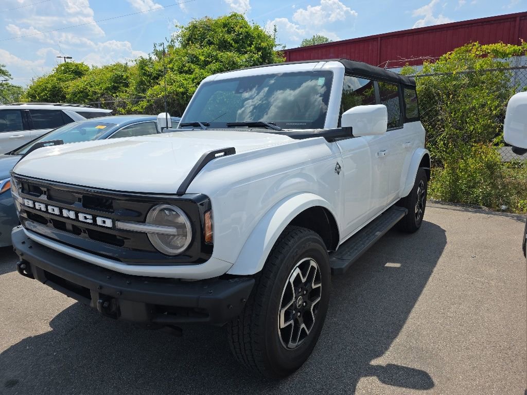 Certified 2024 Ford Bronco Outer Banks AWD/4WD image 2