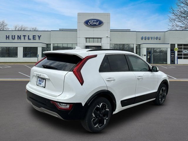 Used 2023 Kia Niro Wave w/ Wave Preserve Package FWD image 4