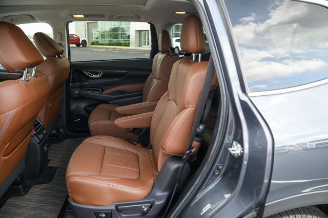 Used 2023 Subaru Ascent Touring AWD/4WD image 28
