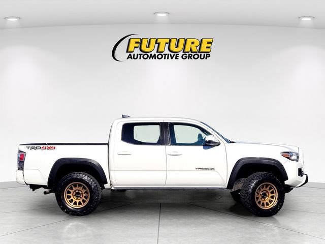 Used 2020 Toyota Tacoma TRD Off-Road w/ Technology Package image 6