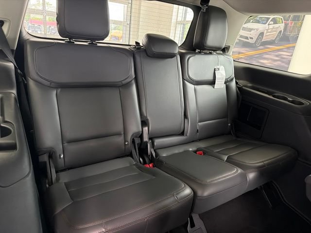 Certified 2025 Ford Expedition Active AWD/4WD image 15