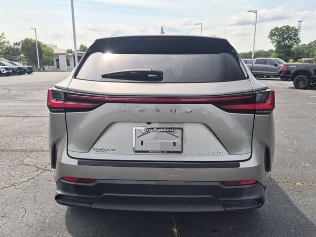 Used 2024 Lexus NX 250 FWD w/ Towing Package (2000 Lbs) image 5