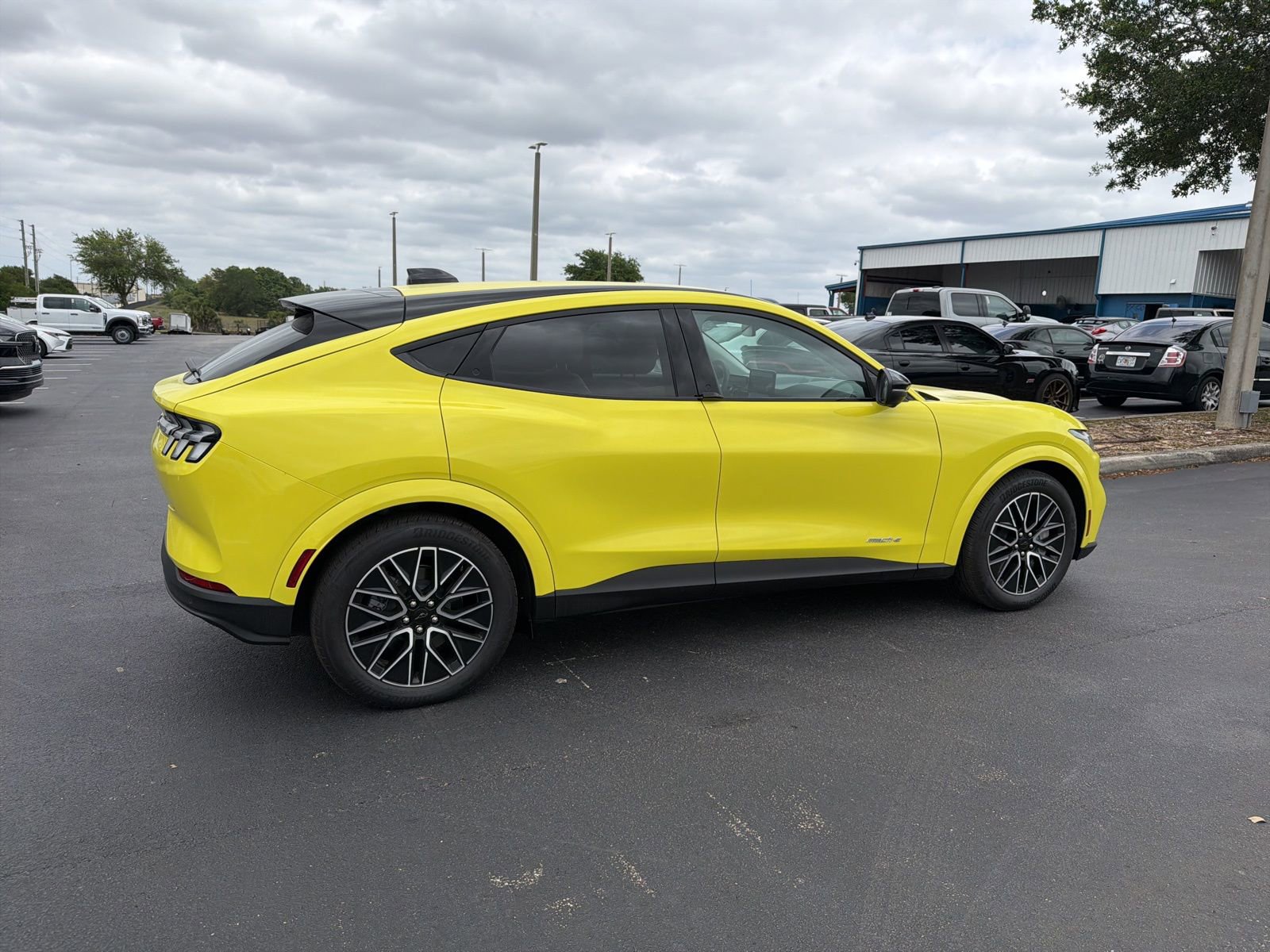 Certified 2025 Ford Mustang Mach-E Premium RWD image 4