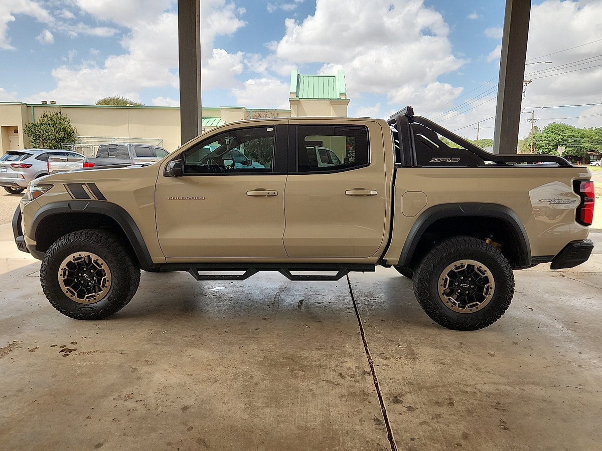 Used 2023 Chevrolet Colorado ZR2 w/ Desert Boss Special Edition AWD/4WD image 2