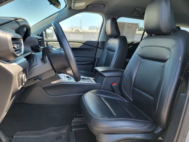 Certified 2023 Ford Explorer XLT w/ Equipment Group 202A AWD/4WD image 20