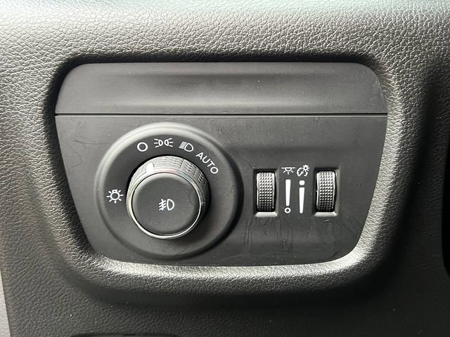 Used 2024 Jeep Grand Cherokee L Limited image 26