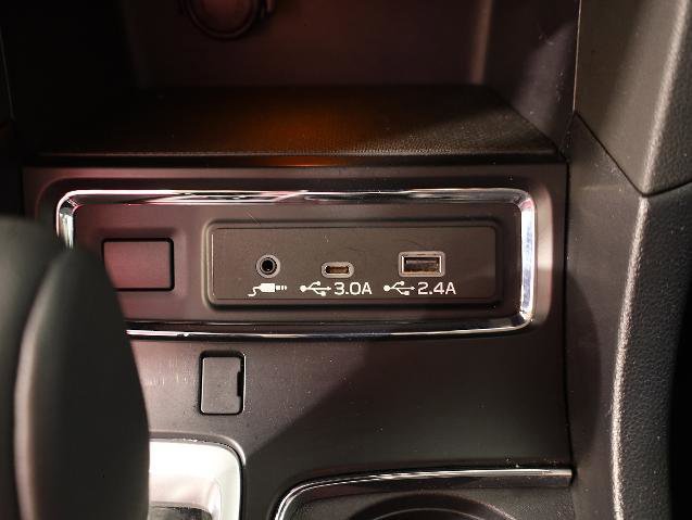 Used 2024 Subaru Ascent Limited image 29