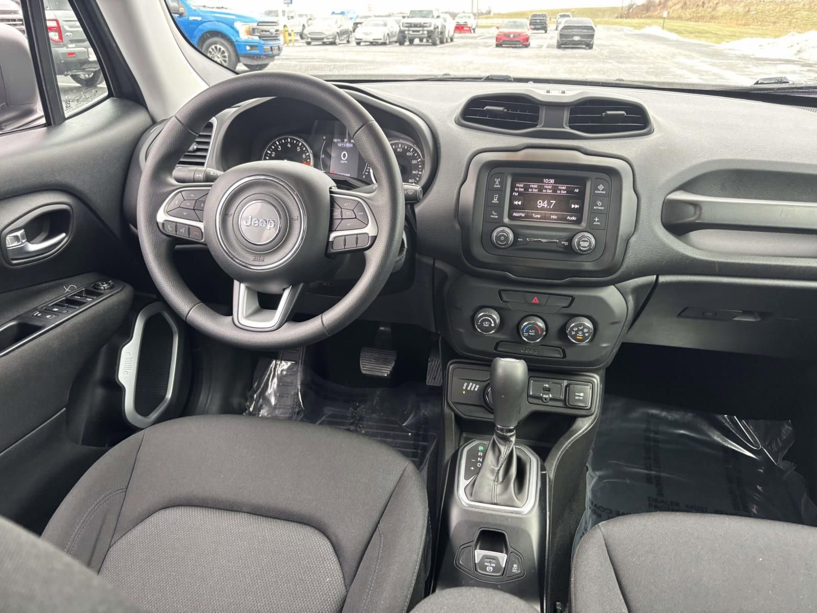 Used 2018 Jeep Renegade Sport w/ Power & Air Group image 31