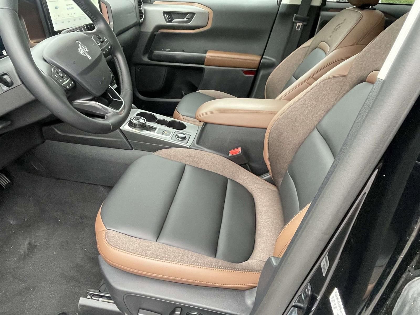 Certified 2025 Ford Bronco Sport Outer Banks w/ Outer Banks Tech Package+ AWD/4WD image 14