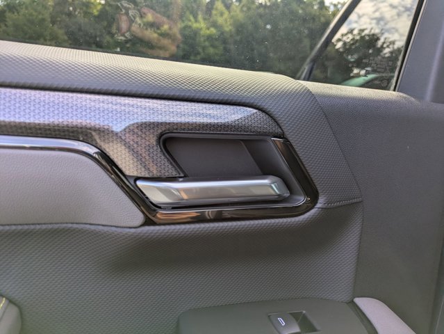 Used 2025 Chevrolet Silverado 1500 ZR2 w/ Technology Package image 27