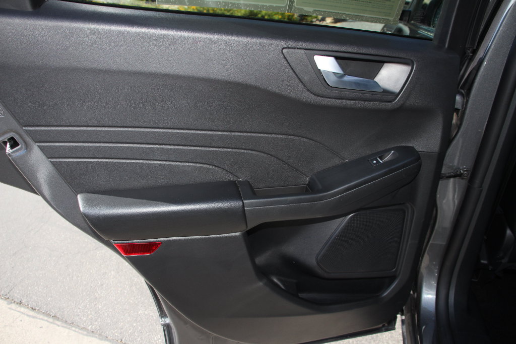 Certified 2025 Ford Escape ST-Line Select AWD/4WD image 21