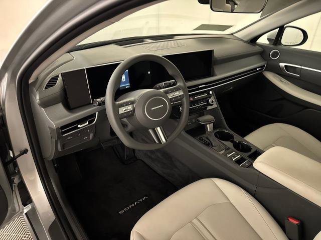 Used 2026 Hyundai Sonata SE FWD image 7