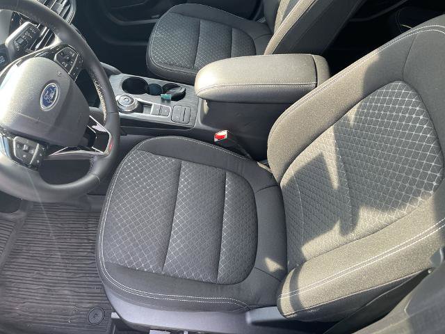 Certified 2023 Ford Escape Active AWD/4WD image 10