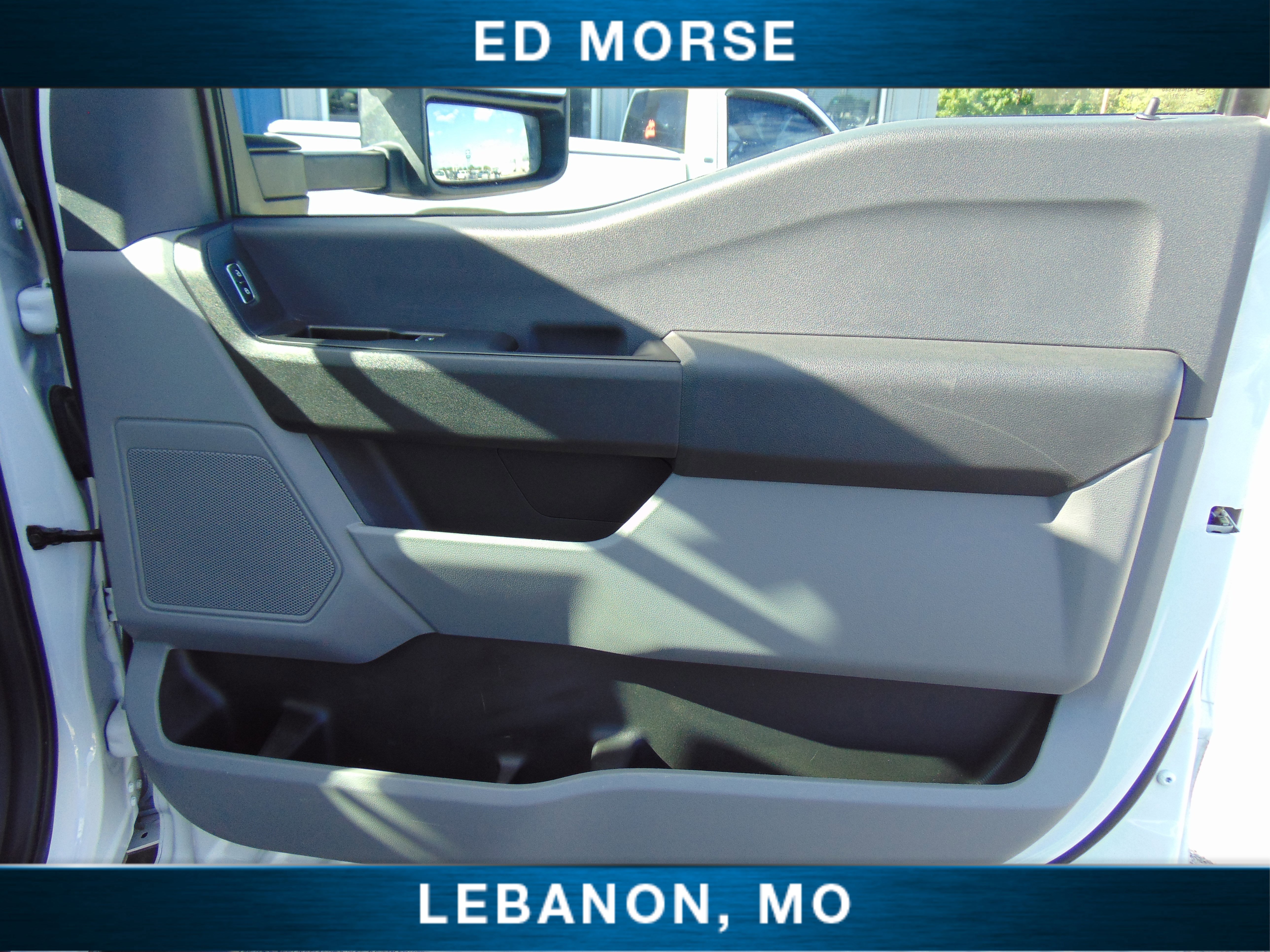 Certified 2023 Ford F550 2WD Regular Cab Super Duty image 9