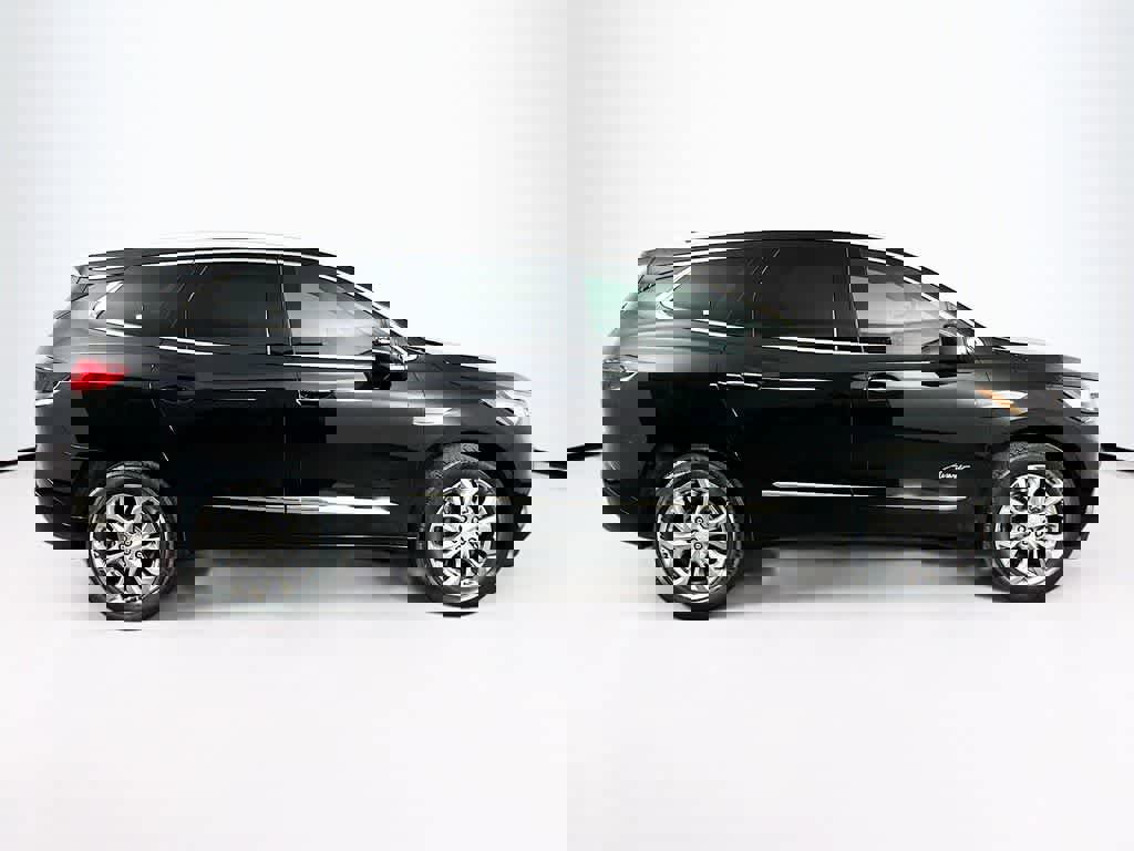 Used 2021 Buick Enclave Avenir w/ Avenir Technology Package image 26