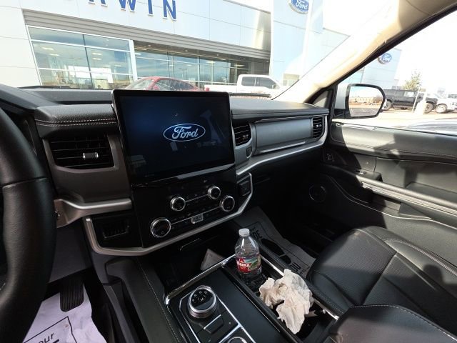 Certified 2023 Ford Expedition Max XLT image 13