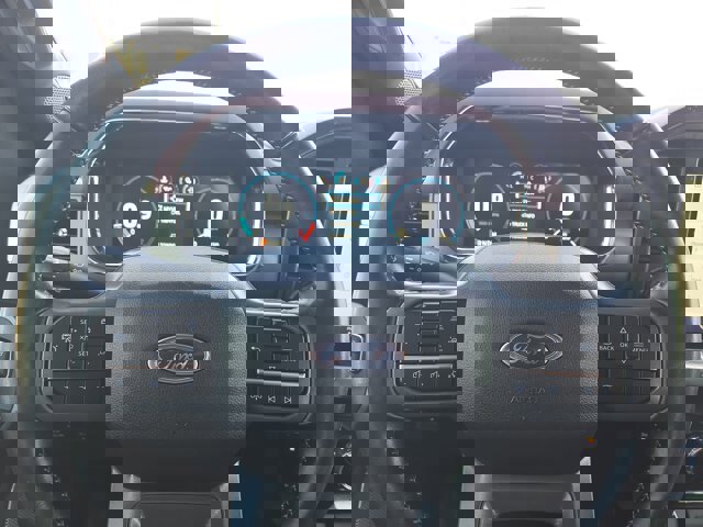 Certified 2022 Ford F150 Lariat w/ Equipment Group 502A High image 18