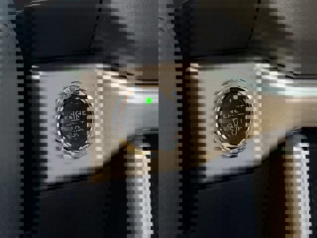 Certified 2024 Ford Expedition Max XLT image 35