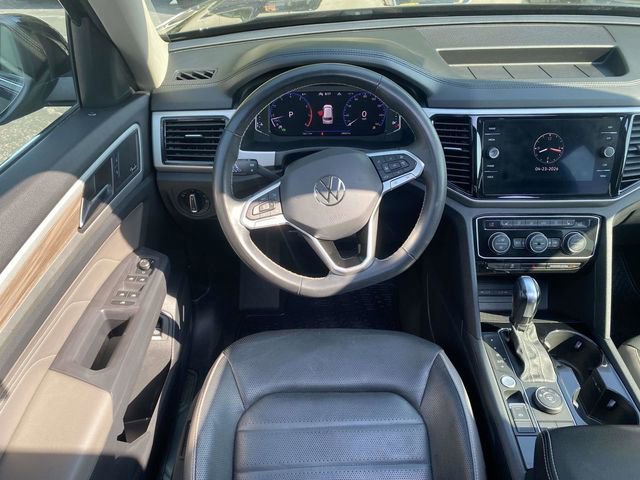 Used 2021 Volkswagen Atlas SEL Premium AWD/4WD image 16