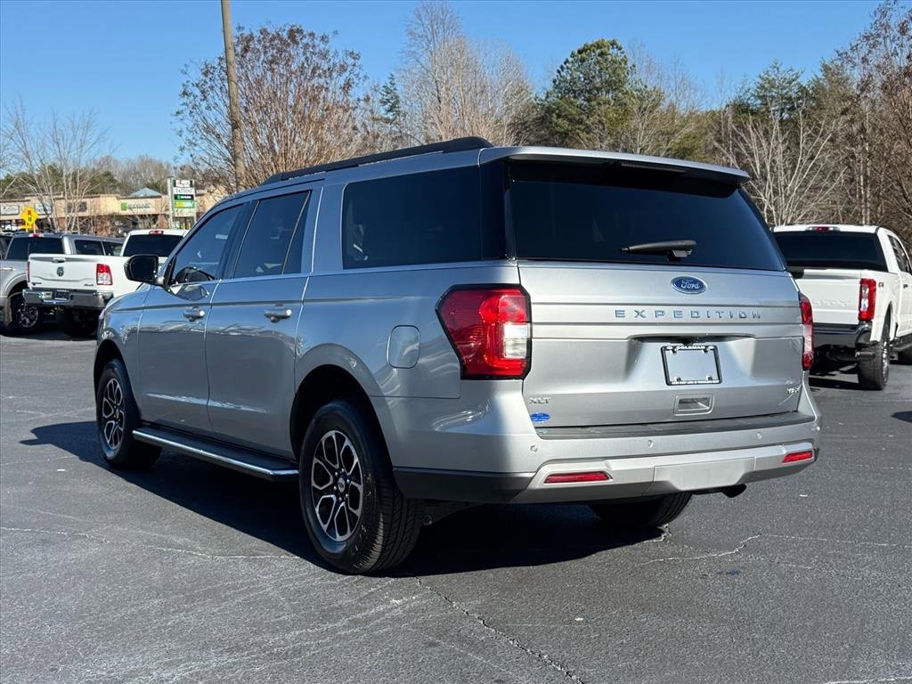 Certified 2023 Ford Expedition Max XLT image 6