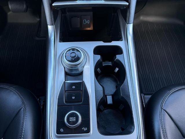 Certified 2022 Ford Explorer XLT w/ Equipment Group 202A image 19