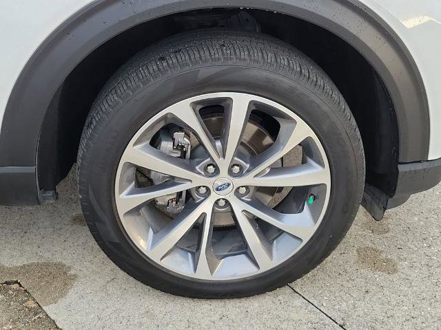 Certified 2025 Ford Explorer Platinum w/ Ultimate Package image 8