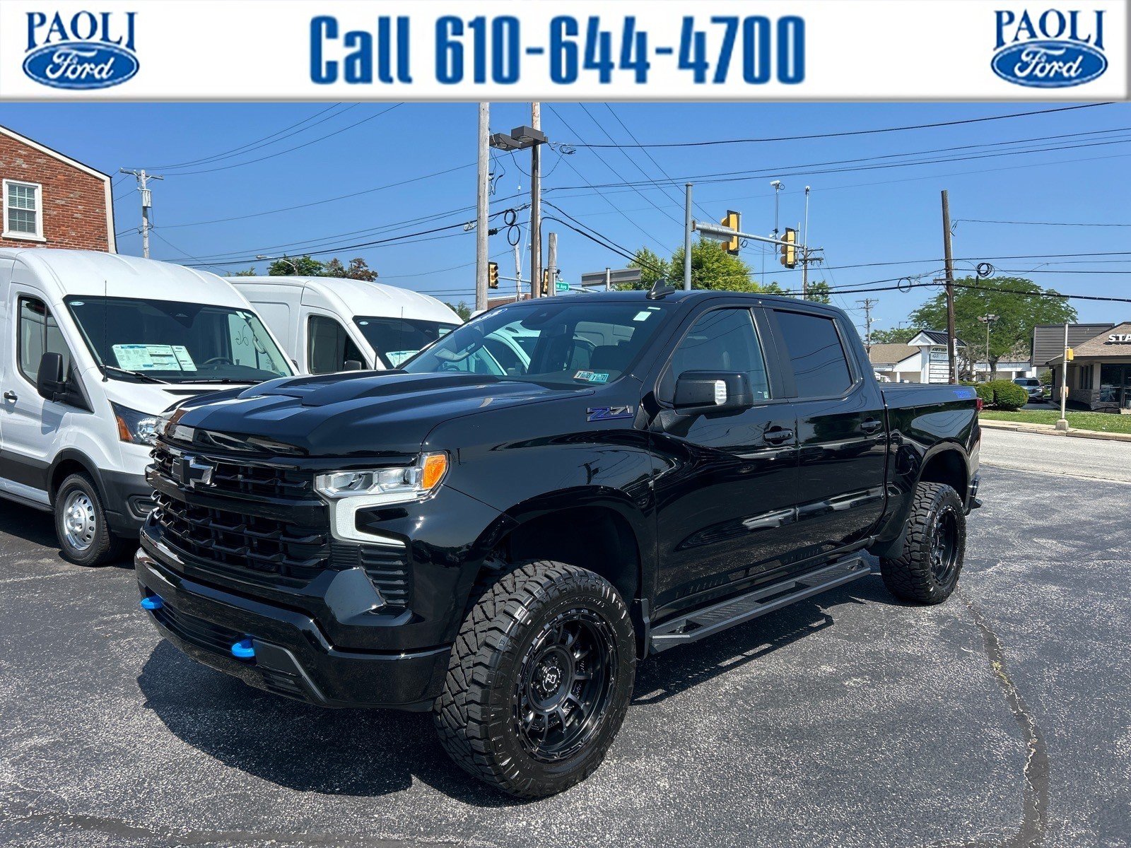 Used 2022 Chevrolet Silverado 1500 LT Trail Boss w/ LT Trail Boss Premium Package AWD/4WD image 1