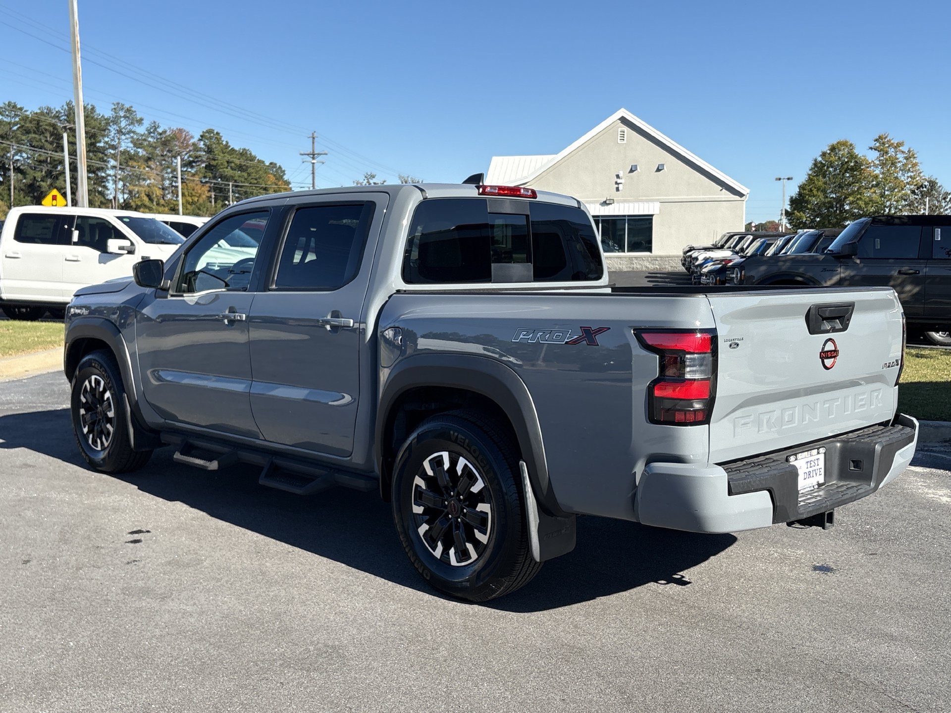 Used 2023 Nissan Frontier Pro-X w/ Tow Package RWD image 19