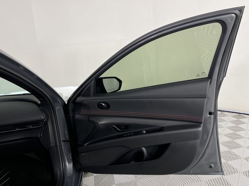 Used 2025 Hyundai Elantra N Line image 31