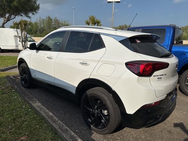 Used 2025 Buick Encore GX Sport Touring w/ Advanced Technology Package image 2