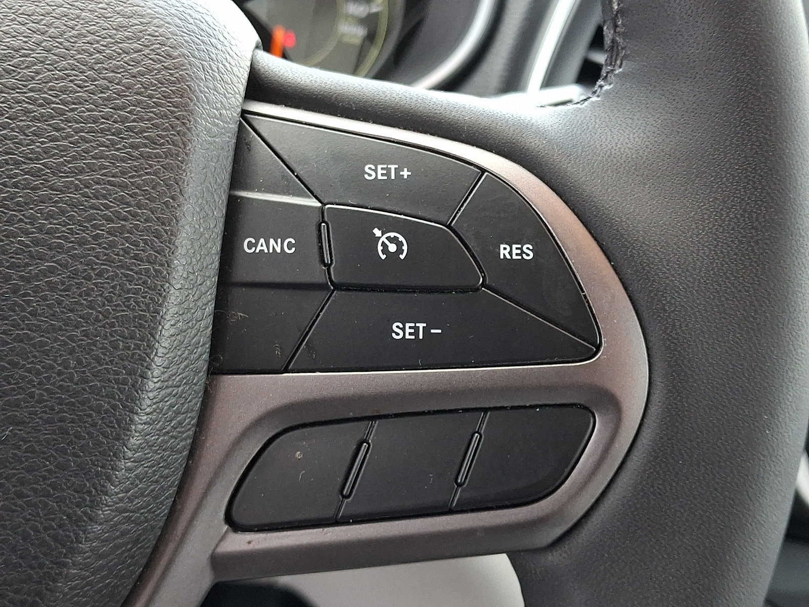 Used 2022 Jeep Cherokee Latitude Lux image 27