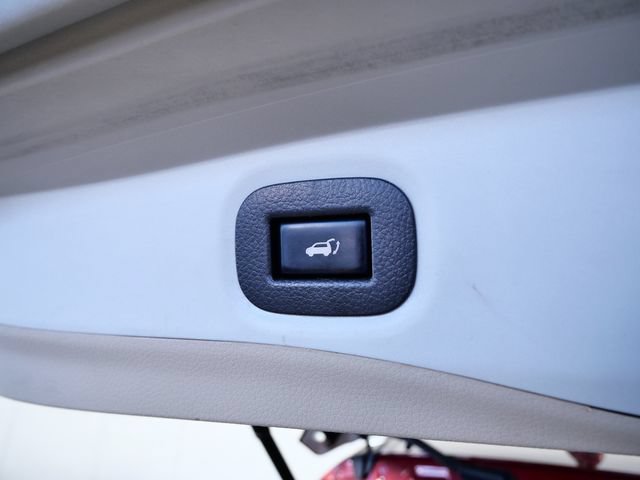 Used 2020 Nissan Rogue SL w/ Premium Package AWD/4WD image 9