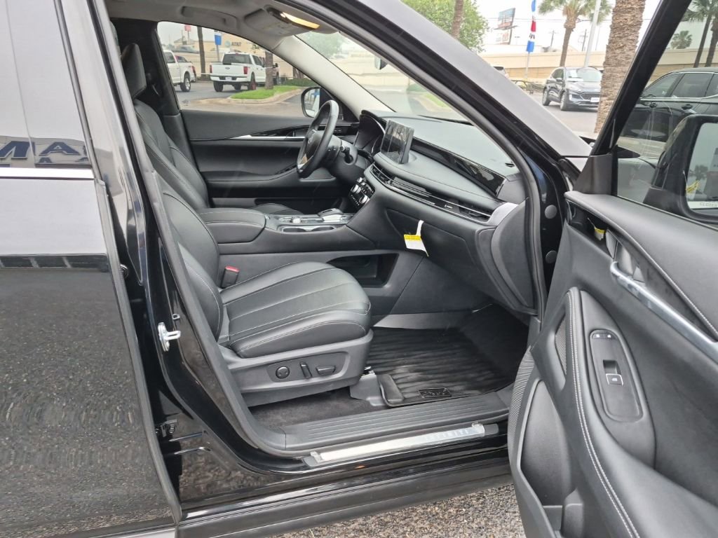 Used 2025 INFINITI QX60 Pure FWD image 21
