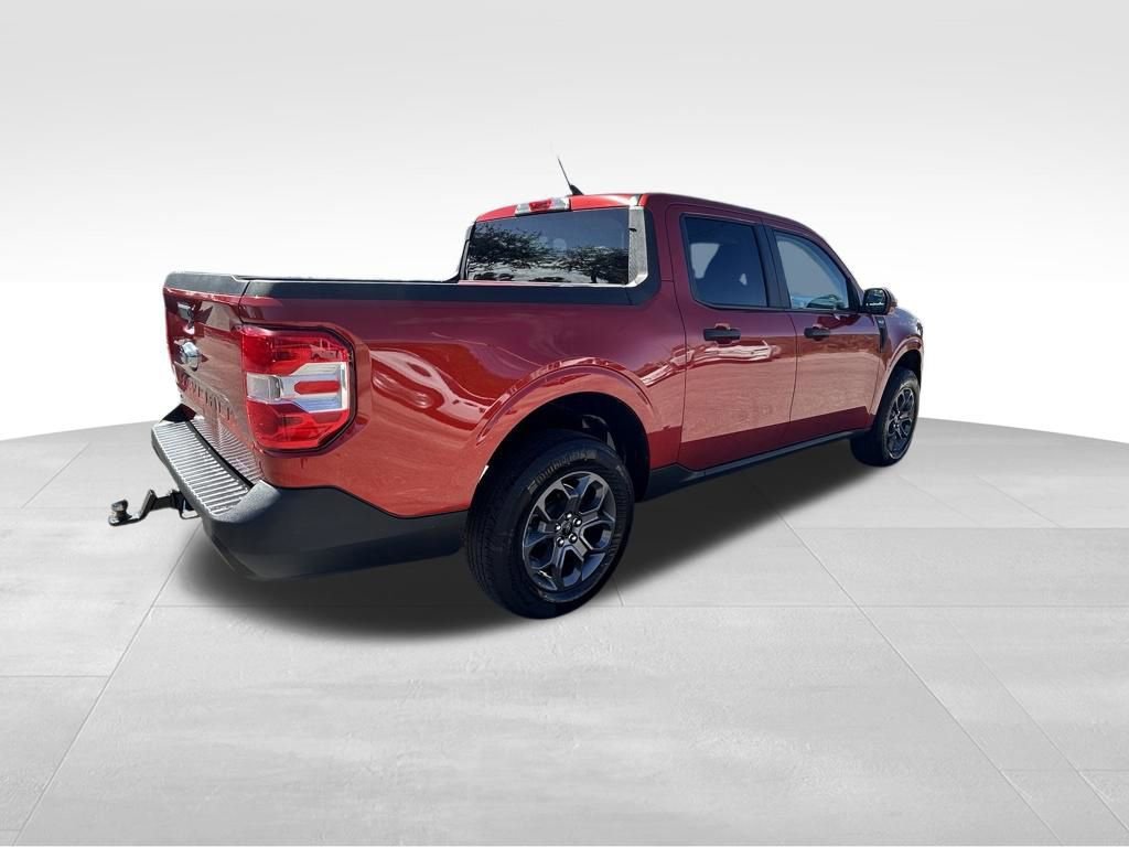 Certified 2022 Ford Maverick XLT w/ XLT Luxury Package image 3