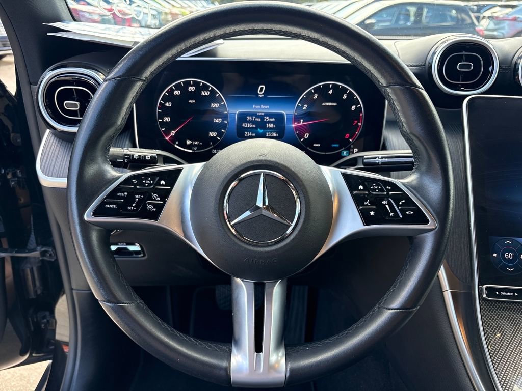 Used 2024 Mercedes-Benz GLC 300 4MATIC image 16