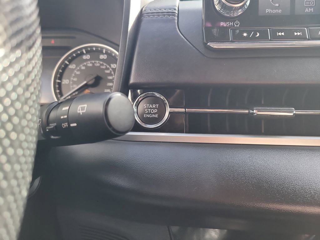 Used 2024 Mitsubishi Outlander ES image 19