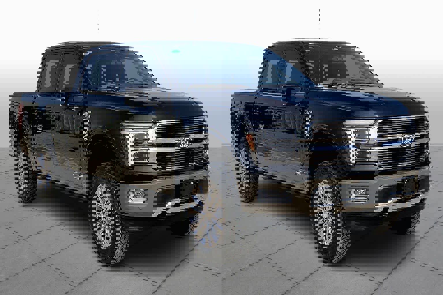 Certified 2025 Ford F150 King Ranch w/ FX4 Off-Road Package image 2